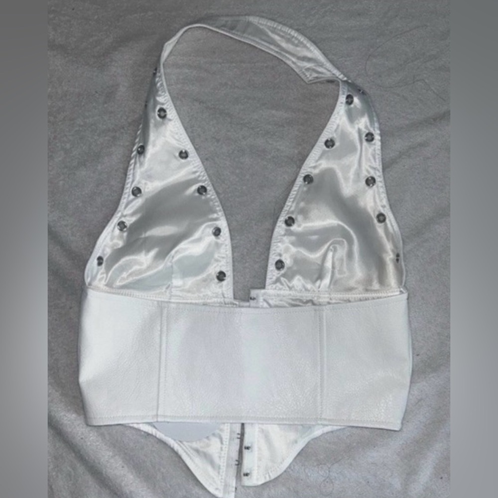 Princess Polly faux leather Jordy Corset Halter Top crop top WHITE leather - Picture 3 of 9